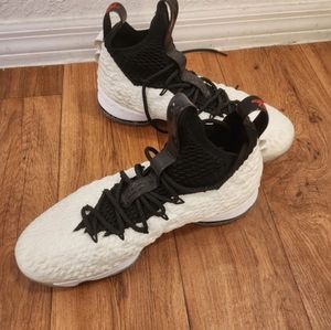 Nike LeBron 15 Graffiti 2018